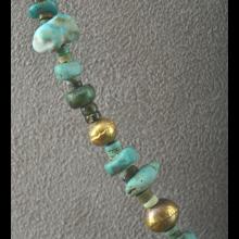 Collier de fouilles en or et turquoise